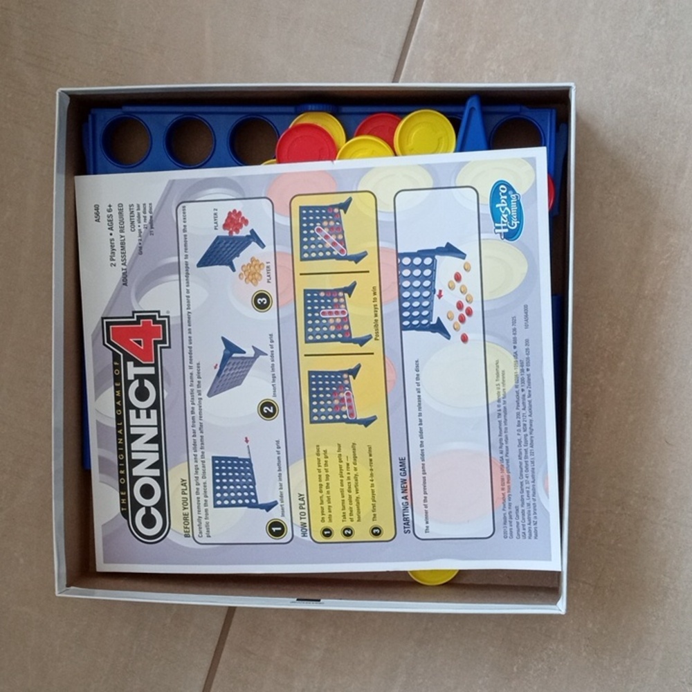 Hasbro Connect 4 - Picture 5 of 5